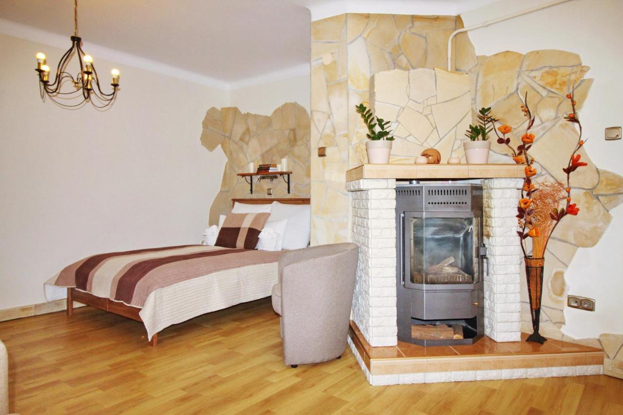 בודפשט Cosy Castle Apartment מראה חיצוני תמונה